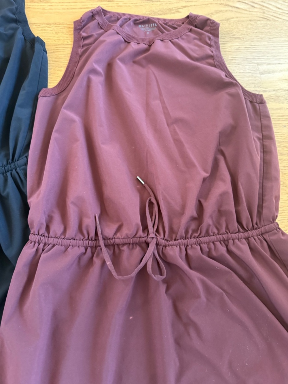 Athleta Rincon Dress Bundle M Black & Burgundy Sleeveless Athleisure Cinch Waist - Picture 4 of 8